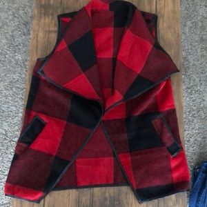 NEW Black & Red vest w/pockets